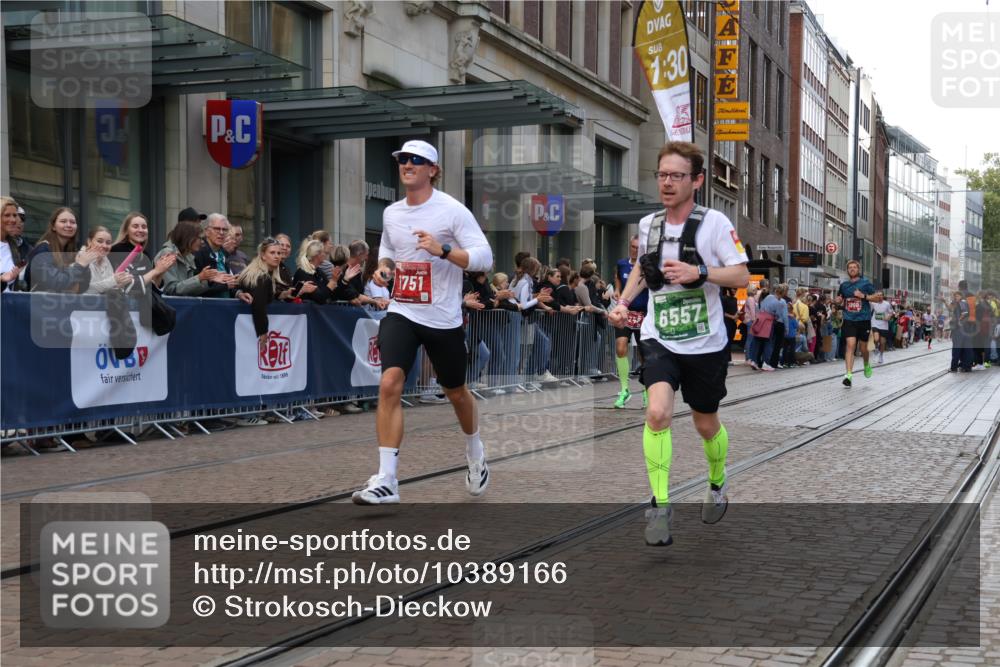 13.09.2026 - 21. swb-Marathon Bremen Strokosch-Dieckow http://msf.ph/oto/10389166 13.09.2026 12:59:29 Ziel 126, 277, 466, 807, 862, 1320, 1485, 1852, 4964, 5316, 5828, 6557, 8850, 9153, 658, 1248, 1508, 1751, 1800, 1993, 2651, 3251, 3584, 4096, 6991, 8383, 9533 meine-sportfotos.de