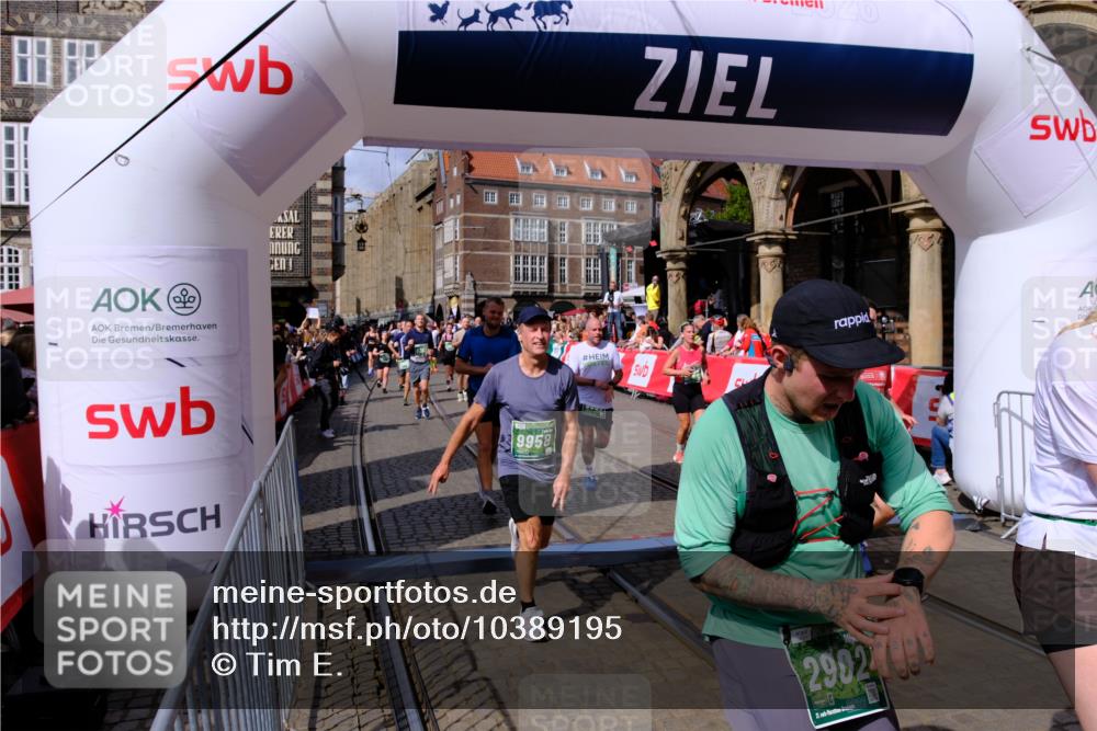 13.09.2026 - 21. swb-Marathon Bremen Tim E. http://msf.ph/oto/10389195 13.09.2026 13:31:23 Ziel 217, 1189, 1398, 1479, 2513, 2802, 2902, 3360, 3762, 3800, 4647, 5673, 5846, 6307, 6419, 6619, 6732, 7198, 7359, 7637, 7760, 7798, 7882, 8097, 8382, 8543, 8616, 9274, 9337, 9937, 9958, 9962, 9969, 9976, 9977, 13152, 13215 meine-sportfotos.de