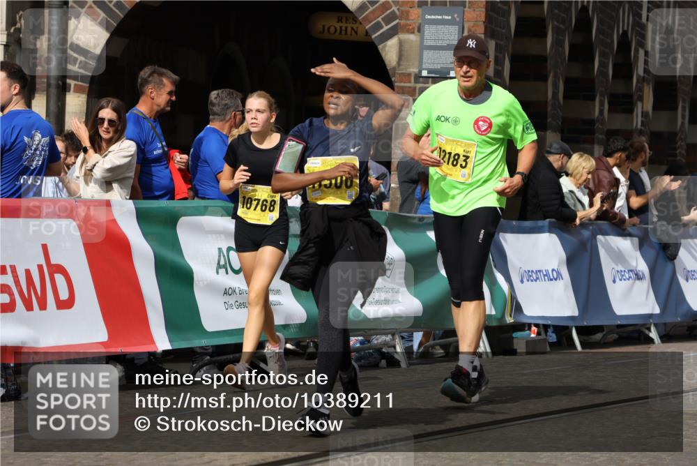 13.09.2026 - 21. swb-Marathon Bremen Strokosch-Dieckow http://msf.ph/oto/10389211 13.09.2026 11:10:41 Ziel 10002, 10169, 10361, 10362, 10706, 10719, 10791, 10890, 10963, 11080, 11382, 11725, 11732, 11933, 11957, 11982, 12117, 12227, 12293, 12454, 12550, 10148, 10163, 10461, 10462, 10547, 10792, 10911, 11043, 11047, 11327, 11335, 11465, 11513, 11756, 11846 meine-sportfotos.de