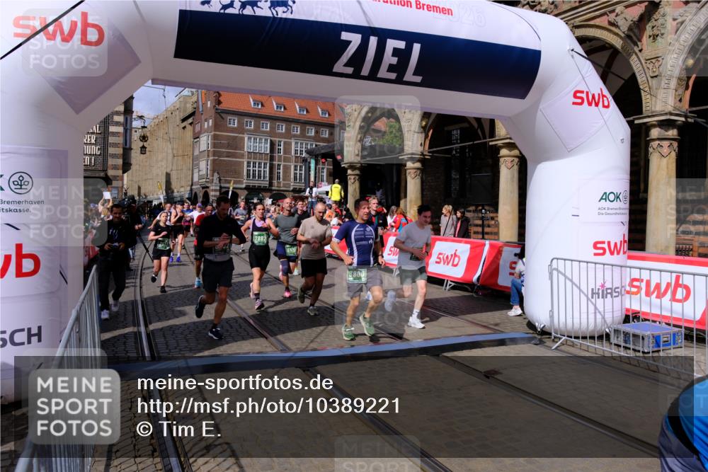 13.09.2026 - 21. swb-Marathon Bremen Tim E. http://msf.ph/oto/10389221 13.09.2026 13:31:26 Ziel 217, 1398, 1479, 2244, 2513, 2802, 2902, 3396, 3762, 3800, 4477, 4647, 5673, 5846, 6307, 6419, 6619, 6732, 7198, 7359, 7637, 7798, 7812, 7882, 8097, 8342, 8382, 8543, 8726, 9147, 9274, 9337, 9937, 9958, 9962, 9969, 9976, 9977, 13152 meine-sportfotos.de