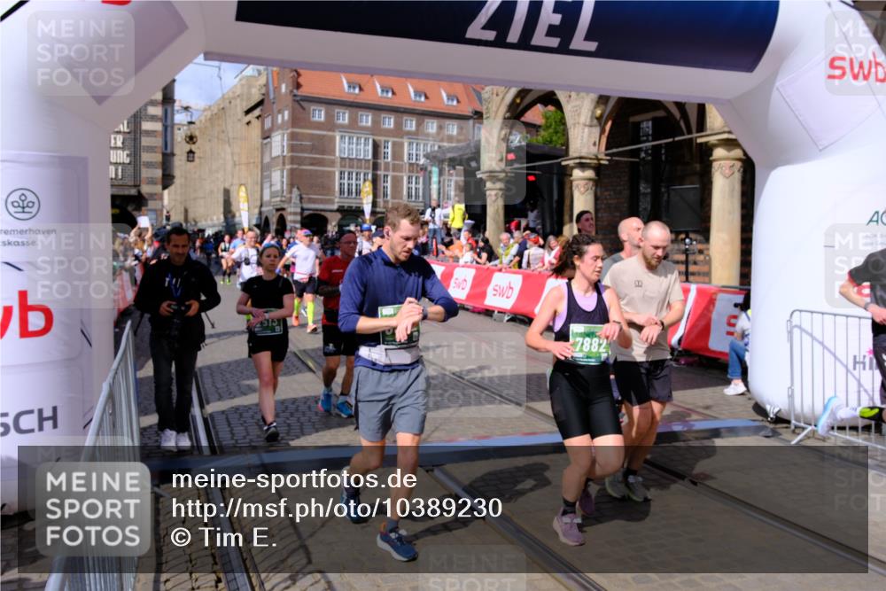 13.09.2026 - 21. swb-Marathon Bremen Tim E. http://msf.ph/oto/10389230 13.09.2026 13:31:27 Ziel 217, 1398, 1479, 2244, 2513, 2802, 2902, 3396, 3762, 3800, 4477, 4647, 5673, 5720, 5846, 6307, 6419, 6619, 6732, 7198, 7296, 7359, 7637, 7798, 7812, 7882, 8035, 8097, 8342, 8382, 8543, 8726, 9147, 9274, 9337, 9822, 9937, 9958, 9962, 9969, 9976, 9977, 13152 meine-sportfotos.de