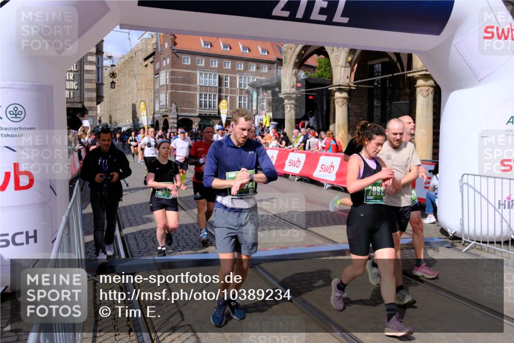 13.09.2026 - 21. swb-Marathon Bremen Tim E. http://msf.ph/oto/10389234 13.09.2026 13:31:28 Ziel 217, 1398, 1479, 2244, 2513, 2802, 2902, 3396, 3762, 3800, 4477, 4647, 5673, 5720, 5846, 6419, 6619, 6732, 7198, 7296, 7359, 7637, 7798, 7812, 7882, 8035, 8097, 8342, 8382, 8726, 9147, 9274, 9337, 9822, 9937, 9958, 9969, 9977, 13066 meine-sportfotos.de