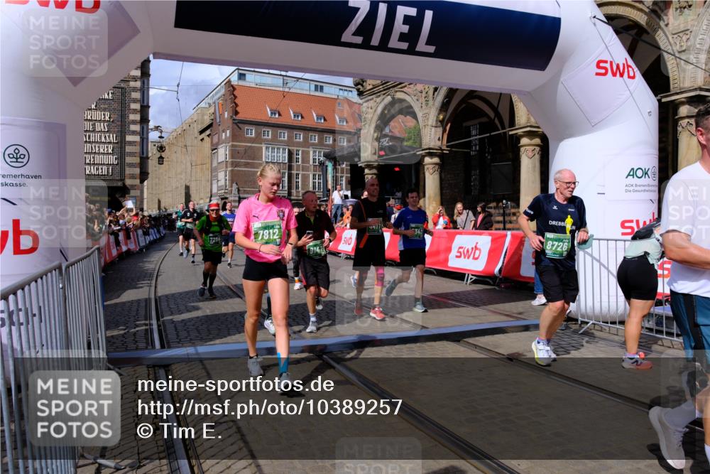 13.09.2026 - 21. swb-Marathon Bremen Tim E. http://msf.ph/oto/10389257 13.09.2026 13:31:38 Ziel 217, 922, 1398, 1627, 2244, 2602, 2707, 3152, 3343, 3392, 3396, 3579, 3762, 4258, 4477, 5375, 5504, 5673, 5720, 5765, 5979, 6147, 6619, 6968, 6971, 7001, 7296, 7812, 8035, 8097, 8239, 8339, 8342, 8726, 9147, 9155, 9337, 9822, 9969, 9977, 13066 meine-sportfotos.de