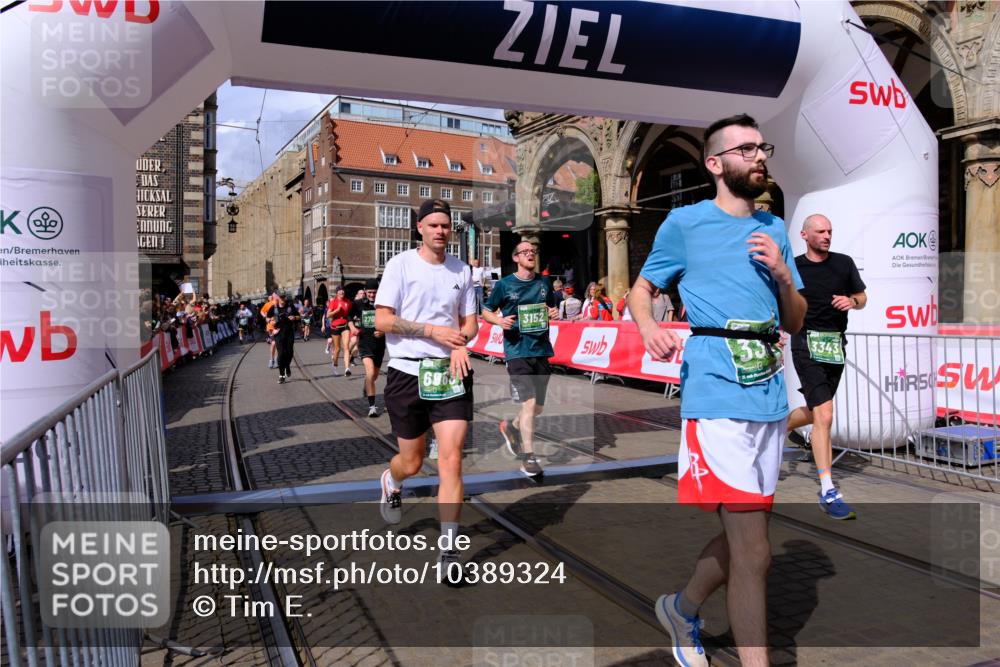 13.09.2026 - 21. swb-Marathon Bremen Tim E. http://msf.ph/oto/10389324 13.09.2026 13:31:47 Ziel 922, 1600, 1627, 2602, 2707, 3152, 3343, 3392, 3579, 3859, 4258, 4273, 4692, 4889, 5375, 5426, 5504, 5720, 5765, 5979, 6039, 6147, 6581, 6968, 6971, 7001, 7032, 7296, 8035, 8042, 8205, 8239, 8339, 8364, 8495, 8522, 9155, 9293, 9822, 9903, 13066 meine-sportfotos.de