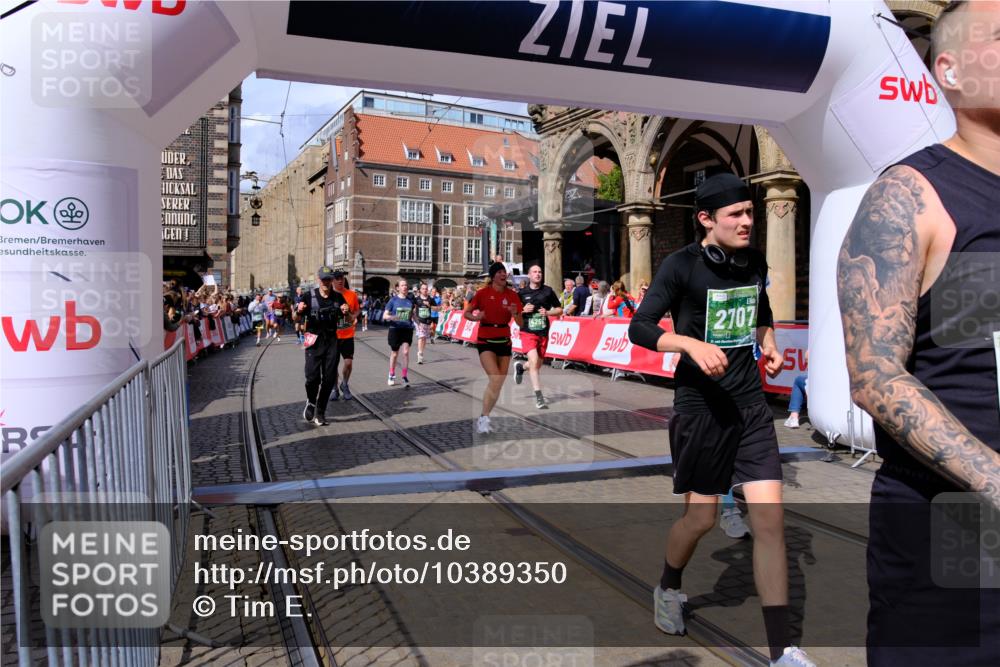 13.09.2026 - 21. swb-Marathon Bremen Tim E. http://msf.ph/oto/10389350 13.09.2026 13:31:49 Ziel 310, 922, 1600, 1627, 2602, 2707, 3152, 3343, 3392, 3579, 3858, 3859, 4258, 4273, 4692, 4889, 5375, 5426, 5504, 5765, 5979, 6039, 6147, 6581, 6968, 6971, 7001, 7032, 7608, 7941, 8042, 8205, 8239, 8339, 8364, 8495, 8522, 9155, 9293, 9903 meine-sportfotos.de