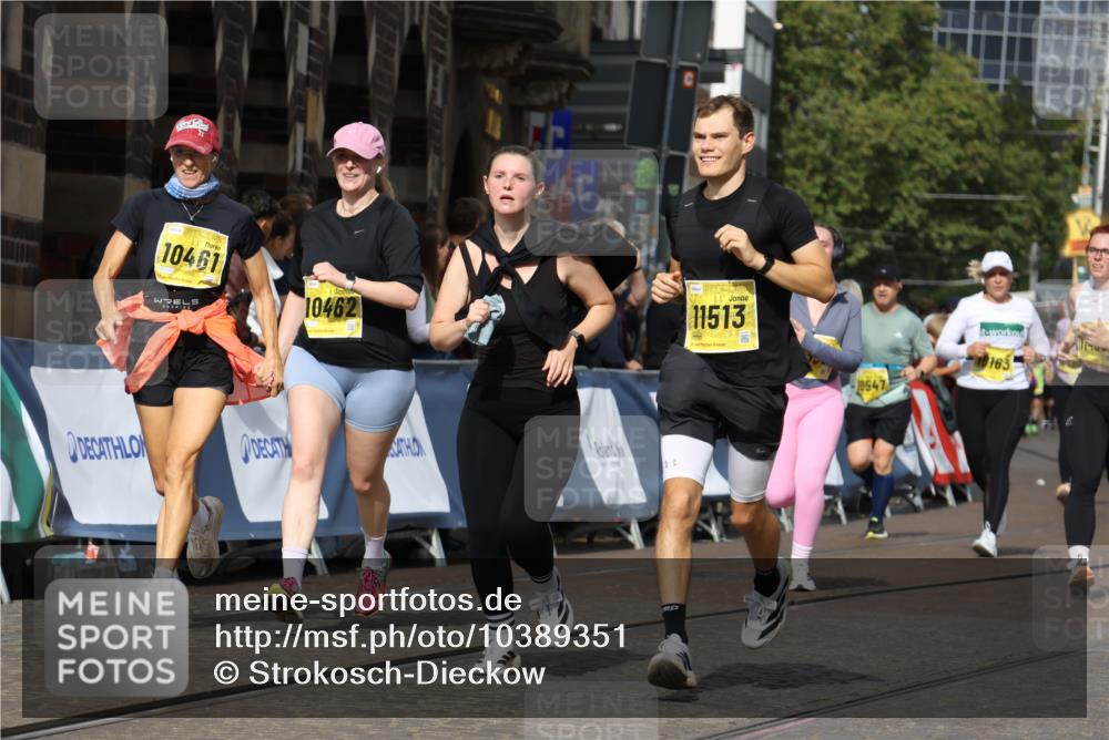 13.09.2026 - 21. swb-Marathon Bremen Strokosch-Dieckow http://msf.ph/oto/10389351 13.09.2026 11:10:54 Ziel 10002, 10169, 10247, 10422, 10719, 10768, 10791, 10890, 11047, 11283, 11298, 11300, 11309, 11583, 11736, 11846, 11957, 11982, 12183, 12227, 12454, 12550, 10313, 10527, 10644, 10653, 10792, 10841, 11062, 11141, 11237, 11483, 11679, 11691, 11993, 12401, 12507 meine-sportfotos.de