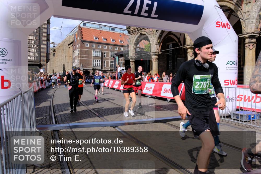 13.09.2026 - 21. swb-Marathon Bremen Tim E. http://msf.ph/oto/10389358 13.09.2026 13:31:50 Ziel 310, 922, 1600, 1627, 2602, 2707, 3152, 3343, 3392, 3579, 3858, 3859, 4164, 4258, 4273, 4692, 4889, 5375, 5426, 5504, 5979, 6039, 6062, 6147, 6581, 6968, 6971, 7001, 7032, 7608, 7941, 8042, 8205, 8239, 8339, 8364, 8495, 8522, 9155, 9293, 9903 meine-sportfotos.de
