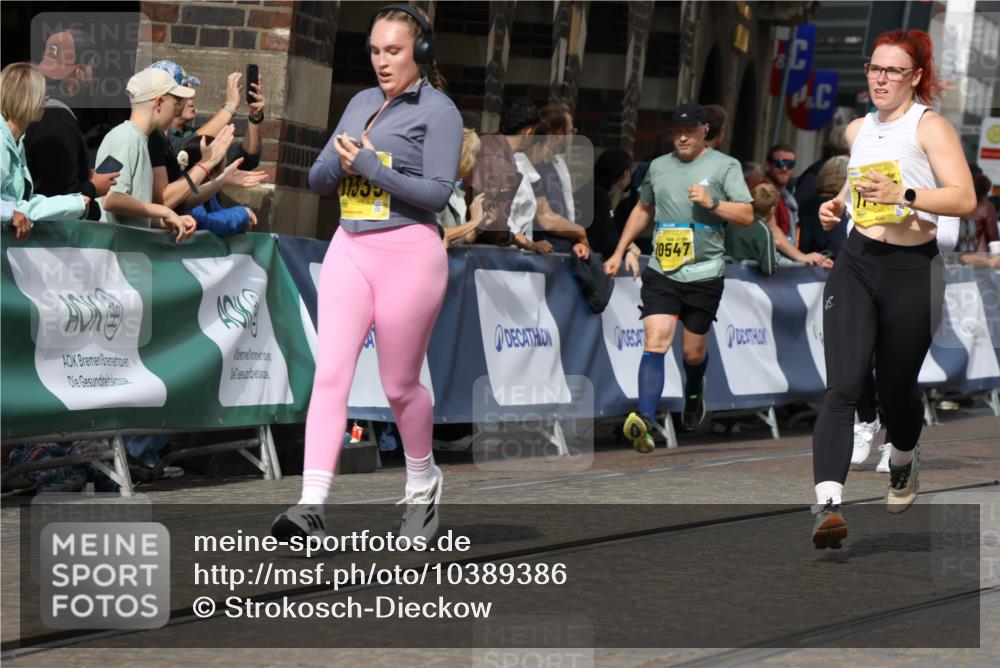 13.09.2026 - 21. swb-Marathon Bremen Strokosch-Dieckow http://msf.ph/oto/10389386 13.09.2026 11:10:57 Ziel 10002, 10247, 10422, 10719, 10768, 10791, 10911, 11047, 11283, 11298, 11300, 11309, 11327, 11513, 11583, 11736, 11846, 11982, 12183, 12227, 12454, 10313, 10527, 10644, 10653, 10841, 11062, 11141, 11237, 11483, 11679, 11691, 11993, 12396, 12401, 12507 meine-sportfotos.de