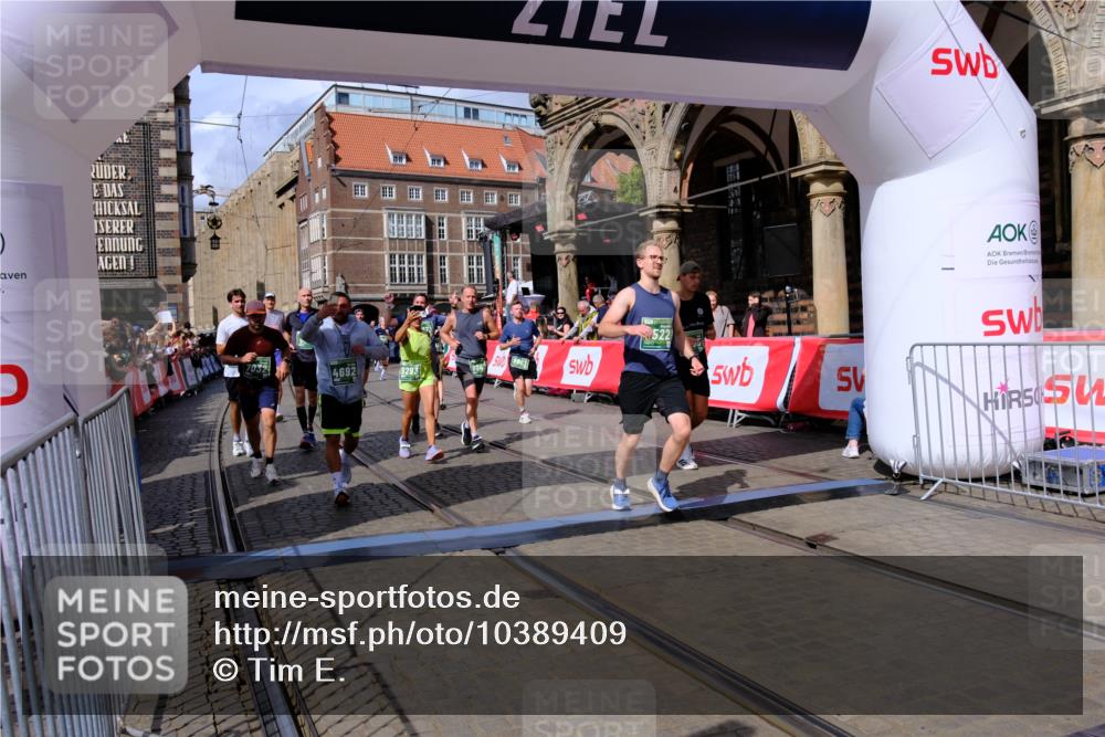 13.09.2026 - 21. swb-Marathon Bremen Tim E. http://msf.ph/oto/10389409 13.09.2026 13:31:55 Ziel 310, 922, 1600, 2707, 3115, 3239, 3244, 3579, 3858, 3859, 3989, 4164, 4258, 4273, 4692, 4889, 5363, 5426, 5504, 5899, 6039, 6062, 6100, 6193, 6213, 6581, 6602, 6971, 7032, 7260, 7608, 7941, 7964, 8042, 8078, 8166, 8205, 8206, 8239, 8364, 8495, 8522, 9033, 9155, 9293, 9568, 9903, 9914, 13151 meine-sportfotos.de