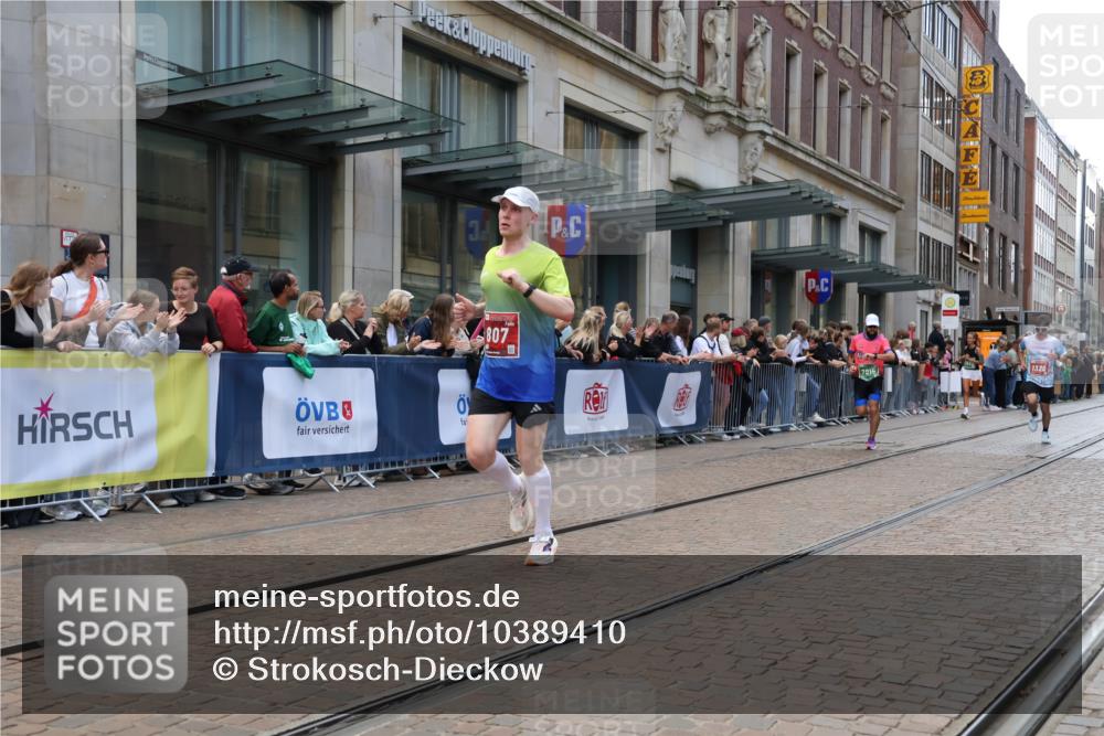 13.09.2026 - 21. swb-Marathon Bremen Strokosch-Dieckow http://msf.ph/oto/10389410 13.09.2026 13:00:03 Ziel 671, 912, 1550, 1571, 1754, 2683, 5776, 7015, 8689, 603, 735, 807, 1320, 1485, 1758, 1911, 1930, 6557, 7170, 8850, 9153 meine-sportfotos.de