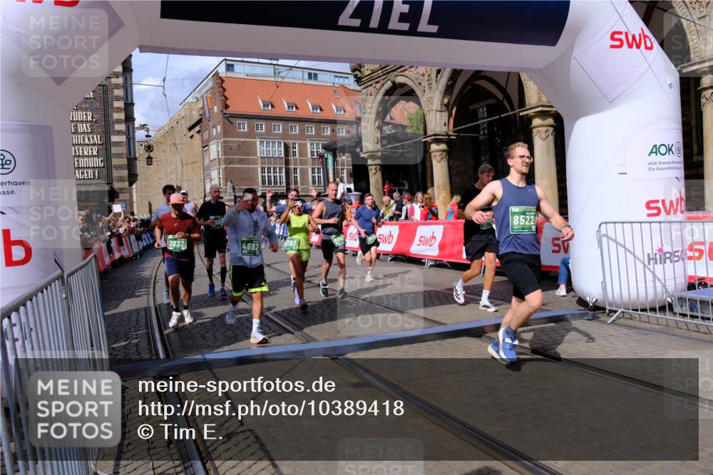 13.09.2026 - 21. swb-Marathon Bremen Tim E. http://msf.ph/oto/10389418 13.09.2026 13:31:55 Ziel 310, 922, 1600, 2707, 3115, 3239, 3244, 3579, 3858, 3859, 3989, 4164, 4258, 4273, 4692, 4889, 5363, 5426, 5504, 5899, 6039, 6062, 6100, 6193, 6213, 6581, 6602, 6971, 7032, 7260, 7608, 7941, 7964, 8042, 8078, 8166, 8205, 8206, 8239, 8364, 8495, 8522, 9033, 9155, 9293, 9568, 9903, 9914, 13151 meine-sportfotos.de