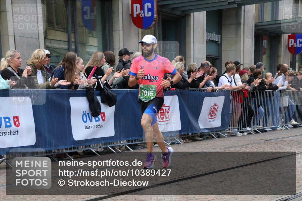 13.09.2026 - 21. swb-Marathon Bremen Strokosch-Dieckow http://msf.ph/oto/10389427 13.09.2026 13:00:05 Ziel 671, 912, 1136, 1550, 1754, 2683, 5776, 7015, 8689, 603, 735, 807, 1320, 1485, 1571, 1758, 1911, 1930, 7170, 8850, 9153 meine-sportfotos.de