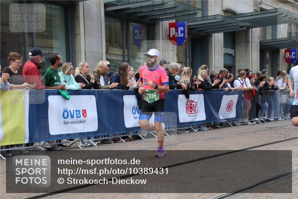 13.09.2026 - 21. swb-Marathon Bremen Strokosch-Dieckow http://msf.ph/oto/10389431 13.09.2026 13:00:05 Ziel 671, 912, 1136, 1550, 1754, 2683, 5776, 7015, 8689, 603, 735, 807, 1320, 1485, 1571, 1758, 1911, 1930, 7170, 8850, 9153 meine-sportfotos.de