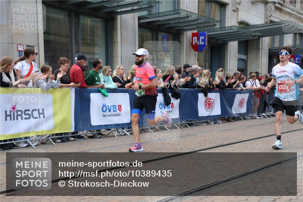 13.09.2026 - 21. swb-Marathon Bremen Strokosch-Dieckow http://msf.ph/oto/10389435 13.09.2026 13:00:05 Ziel 671, 912, 1136, 1550, 1754, 2683, 5776, 7015, 8689, 603, 735, 807, 1320, 1485, 1571, 1758, 1911, 1930, 7170, 8850, 9153 meine-sportfotos.de