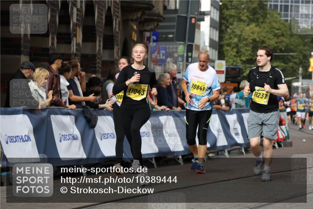 13.09.2026 - 21. swb-Marathon Bremen Strokosch-Dieckow http://msf.ph/oto/10389444 13.09.2026 11:11:03 Ziel 10148, 10461, 10462, 10547, 10768, 10911, 11047, 11283, 11298, 11300, 11309, 11327, 11335, 11465, 11513, 11583, 11736, 11756, 11846, 12183, 10313, 10419, 10611, 10644, 11062, 11141, 11231, 11458, 11679, 11745, 12148, 12396, 12507 meine-sportfotos.de