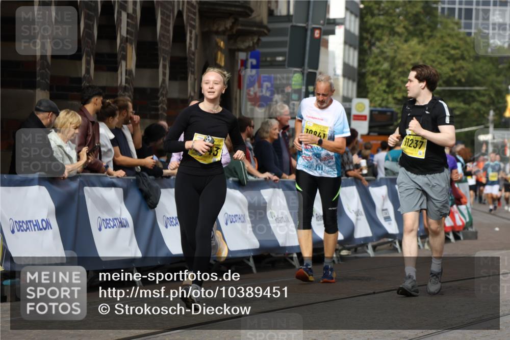 13.09.2026 - 21. swb-Marathon Bremen Strokosch-Dieckow http://msf.ph/oto/10389451 13.09.2026 11:11:03 Ziel 10148, 10461, 10462, 10547, 10768, 10911, 11047, 11283, 11298, 11300, 11309, 11327, 11335, 11465, 11513, 11583, 11736, 11756, 11846, 12183, 10313, 10419, 10611, 10644, 11062, 11141, 11231, 11458, 11679, 11745, 12148, 12396, 12507 meine-sportfotos.de
