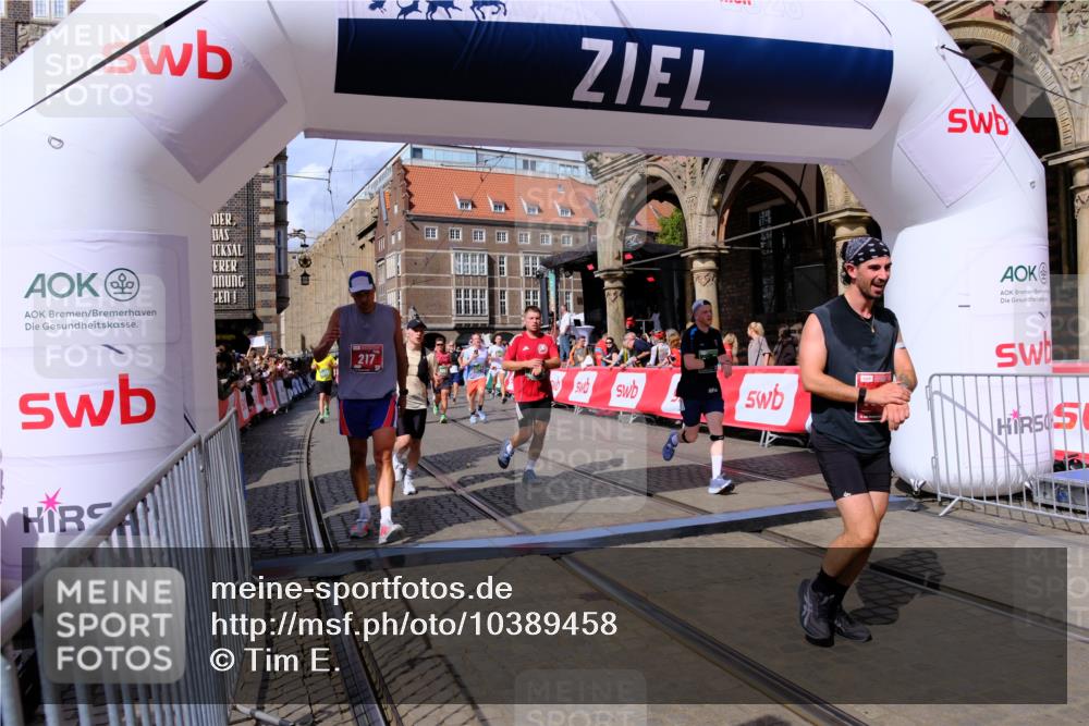 13.09.2026 - 21. swb-Marathon Bremen Tim E. http://msf.ph/oto/10389458 13.09.2026 13:32:00 Ziel 310, 578, 1600, 3115, 3239, 3244, 3278, 3858, 3859, 3989, 4030, 4164, 4273, 4692, 4889, 4998, 5158, 5363, 5426, 5899, 6039, 6062, 6100, 6193, 6213, 6354, 6581, 6602, 7032, 7242, 7260, 7608, 7790, 7941, 7964, 8042, 8078, 8166, 8205, 8206, 8364, 8495, 8522, 9016, 9033, 9188, 9293, 9568, 9785, 9903, 9914, 13151, 13231 meine-sportfotos.de