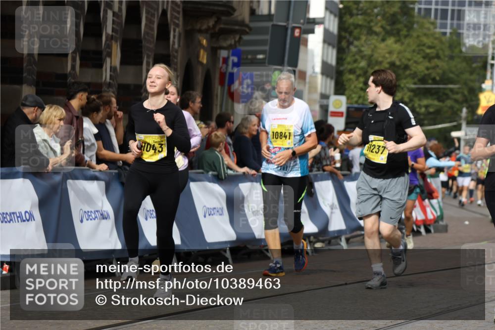13.09.2026 - 21. swb-Marathon Bremen Strokosch-Dieckow http://msf.ph/oto/10389463 13.09.2026 11:11:03 Ziel 10148, 10461, 10462, 10547, 10768, 10911, 11047, 11283, 11298, 11300, 11309, 11327, 11335, 11465, 11513, 11583, 11736, 11756, 11846, 12183, 10313, 10419, 10611, 10644, 11062, 11141, 11231, 11458, 11679, 11745, 12148, 12396, 12507 meine-sportfotos.de