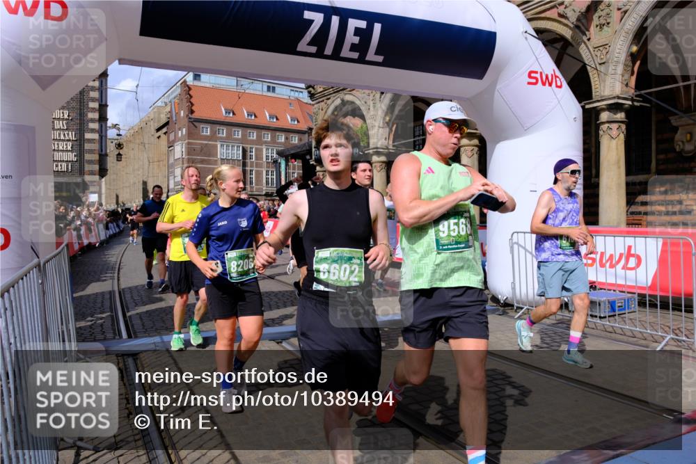 13.09.2026 - 21. swb-Marathon Bremen Tim E. http://msf.ph/oto/10389494 13.09.2026 13:32:05 Ziel 310, 578, 846, 3115, 3205, 3239, 3244, 3278, 3858, 3989, 4030, 4164, 4998, 5158, 5325, 5363, 5426, 5899, 6062, 6100, 6193, 6213, 6354, 6602, 7242, 7260, 7608, 7790, 7941, 7964, 8048, 8078, 8166, 8206, 8247, 8970, 9016, 9033, 9188, 9568, 9785, 9914, 13151, 13231 meine-sportfotos.de