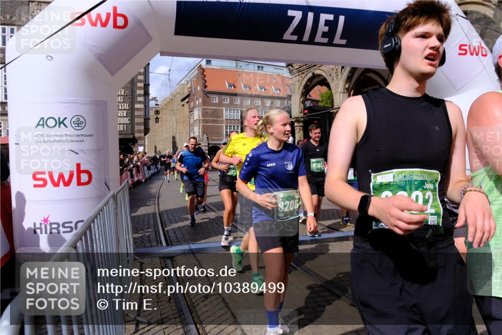 13.09.2026 - 21. swb-Marathon Bremen Tim E. http://msf.ph/oto/10389499 13.09.2026 13:32:05 Ziel 310, 578, 846, 3115, 3205, 3239, 3244, 3278, 3858, 3989, 4030, 4164, 4998, 5158, 5325, 5363, 5426, 5899, 6062, 6100, 6193, 6213, 6354, 6602, 7242, 7260, 7608, 7790, 7941, 7964, 8048, 8078, 8166, 8206, 8247, 8970, 9016, 9033, 9188, 9568, 9785, 9914, 13151, 13231 meine-sportfotos.de