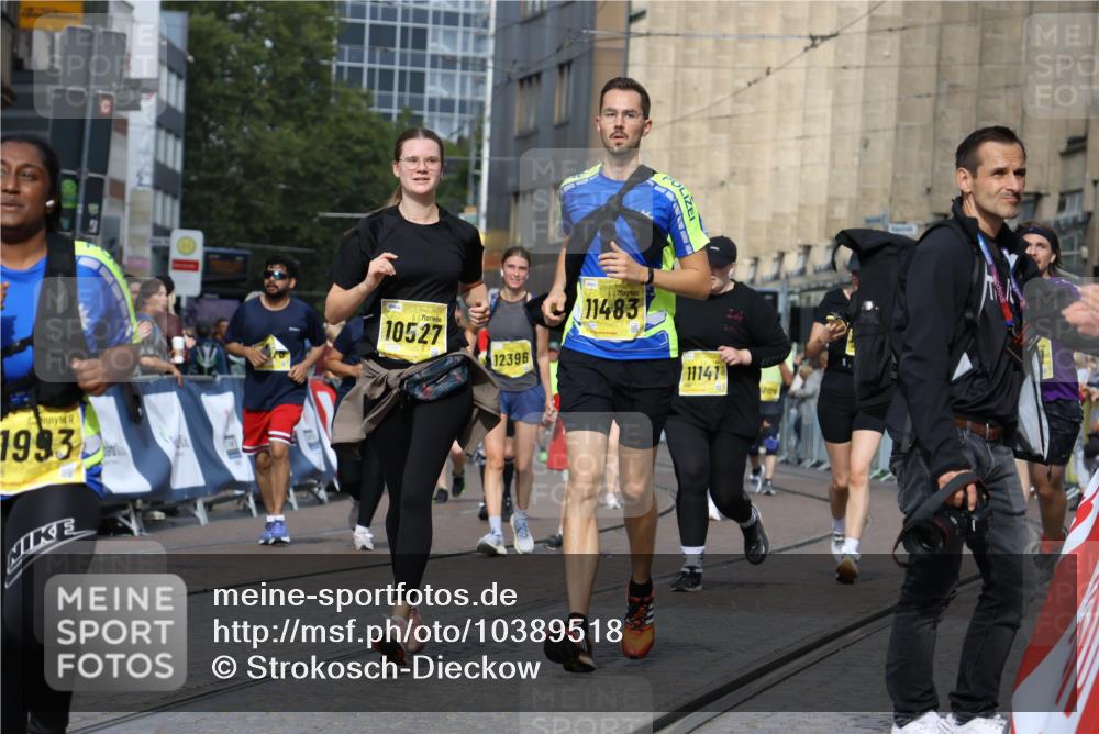 13.09.2026 - 21. swb-Marathon Bremen Strokosch-Dieckow http://msf.ph/oto/10389518 13.09.2026 11:11:10 Ziel 10148, 10163, 10461, 10462, 10547, 10653, 10792, 10841, 10911, 11043, 11047, 11237, 11309, 11327, 11335, 11465, 11513, 11583, 11756, 11846, 11993, 10419, 10611, 11036, 11216, 11231, 11458, 11745, 11870, 12126, 12148, 12396, 12464 meine-sportfotos.de