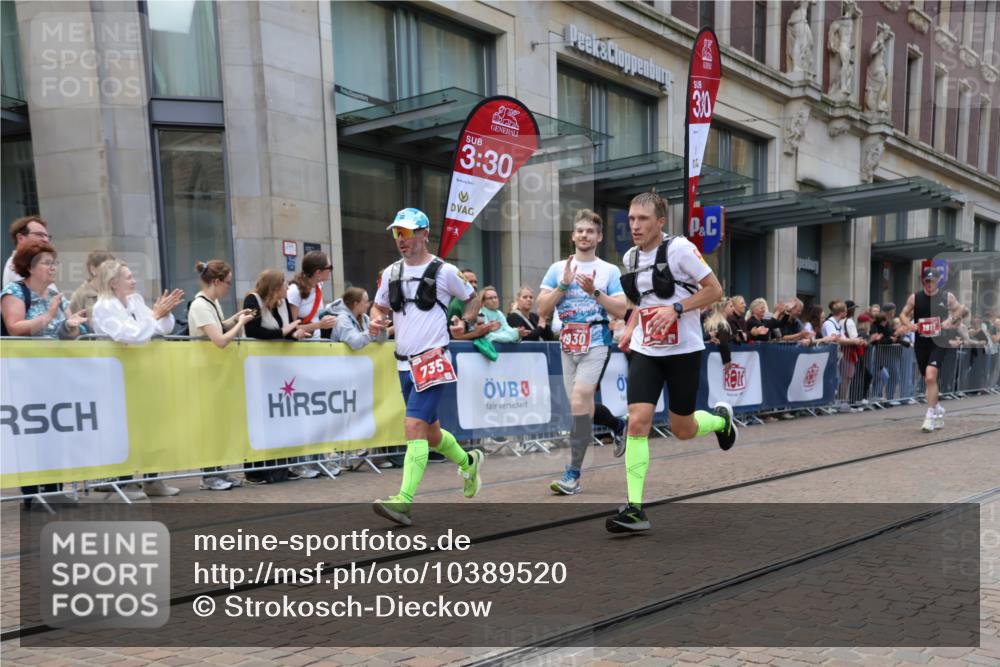 13.09.2026 - 21. swb-Marathon Bremen Strokosch-Dieckow http://msf.ph/oto/10389520 13.09.2026 13:00:15 Ziel 371, 453, 1136, 1550, 1754, 2141, 2683, 4904, 5776, 603, 671, 735, 912, 1571, 1758, 1911, 1930, 7015, 7170, 8689, 9153 meine-sportfotos.de