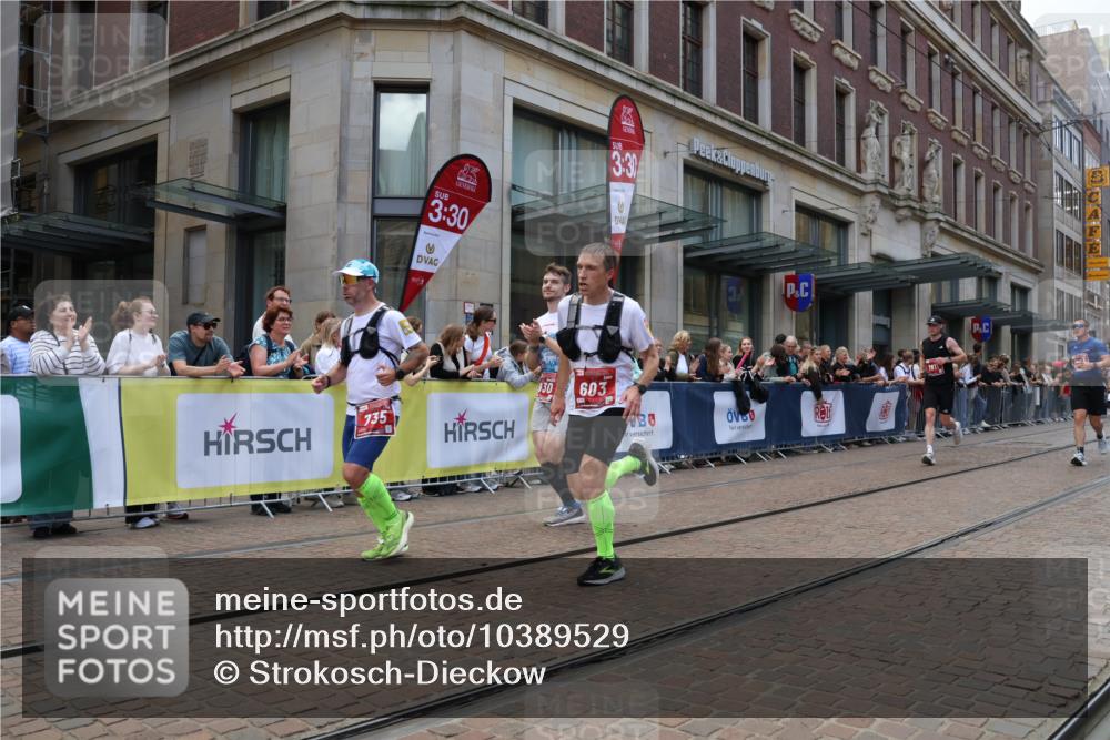 13.09.2026 - 21. swb-Marathon Bremen Strokosch-Dieckow http://msf.ph/oto/10389529 13.09.2026 13:00:15 Ziel 371, 453, 1136, 1550, 1754, 2141, 2683, 4904, 5776, 603, 671, 735, 912, 1571, 1758, 1911, 1930, 7015, 7170, 8689, 9153 meine-sportfotos.de