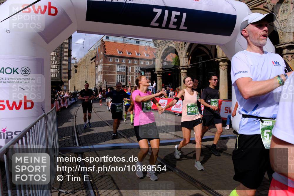 13.09.2026 - 21. swb-Marathon Bremen Tim E. http://msf.ph/oto/10389554 13.09.2026 13:32:10 Ziel 578, 846, 2934, 3115, 3205, 3239, 3244, 3278, 3946, 3989, 4030, 4164, 4979, 4998, 5158, 5325, 5363, 5899, 6062, 6100, 6116, 6193, 6213, 6354, 6602, 7242, 7260, 7526, 7790, 7964, 8048, 8078, 8166, 8206, 8247, 8610, 8970, 9016, 9033, 9188, 9568, 9640, 9785, 9914, 13151, 13231 meine-sportfotos.de