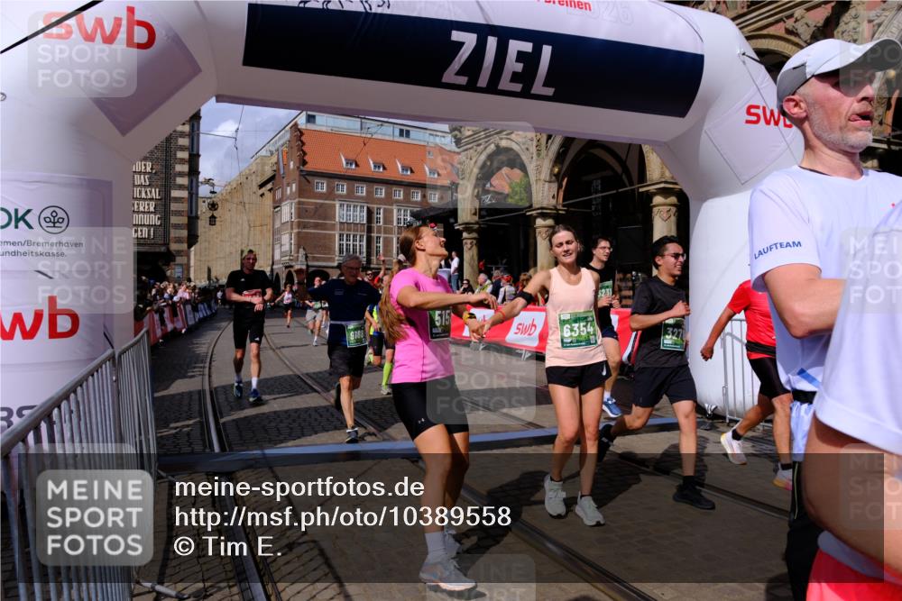 13.09.2026 - 21. swb-Marathon Bremen Tim E. http://msf.ph/oto/10389558 13.09.2026 13:32:10 Ziel 578, 846, 2934, 3115, 3205, 3239, 3244, 3278, 3946, 3989, 4030, 4164, 4979, 4998, 5158, 5325, 5363, 5899, 6062, 6100, 6116, 6193, 6213, 6354, 6602, 7242, 7260, 7526, 7790, 7964, 8048, 8078, 8166, 8206, 8247, 8610, 8970, 9016, 9033, 9188, 9568, 9640, 9785, 9914, 13151, 13231 meine-sportfotos.de