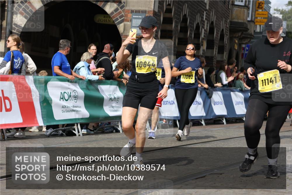 13.09.2026 - 21. swb-Marathon Bremen Strokosch-Dieckow http://msf.ph/oto/10389574 13.09.2026 11:11:15 Ziel 10148, 10163, 10461, 10462, 10527, 10547, 10653, 10792, 10841, 10911, 11043, 11237, 11327, 11335, 11465, 11483, 11513, 11691, 11756, 11993, 12401, 10546, 11036, 11216, 11231, 11289, 11458, 11702, 11870, 12126, 12148, 12220, 12464, 12508 meine-sportfotos.de