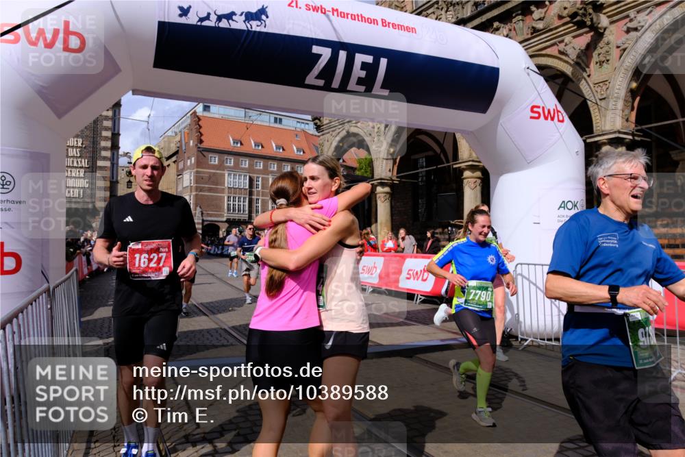 13.09.2026 - 21. swb-Marathon Bremen Tim E. http://msf.ph/oto/10389588 13.09.2026 13:32:12 Ziel 578, 846, 2934, 3115, 3205, 3239, 3244, 3278, 3946, 3989, 4030, 4797, 4979, 4998, 5158, 5325, 5363, 5899, 6116, 6213, 6354, 7242, 7260, 7526, 7790, 7964, 8048, 8078, 8166, 8247, 8610, 8970, 9016, 9033, 9188, 9640, 9785, 9914, 13151, 13231 meine-sportfotos.de