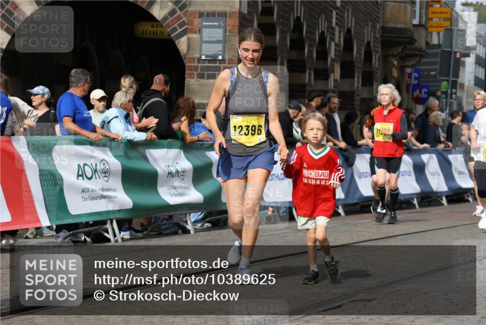 13.09.2026 - 21. swb-Marathon Bremen Strokosch-Dieckow http://msf.ph/oto/10389625 13.09.2026 11:11:19 Ziel 10148, 10163, 10313, 10527, 10547, 10644, 10653, 10792, 10841, 11043, 11141, 11237, 11335, 11465, 11483, 11691, 11756, 11993, 12401, 12507, 10155, 10510, 10511, 10546, 10977, 11036, 11216, 11289, 11533, 11702, 11870, 12126, 12220, 12311, 12464, 12508 meine-sportfotos.de