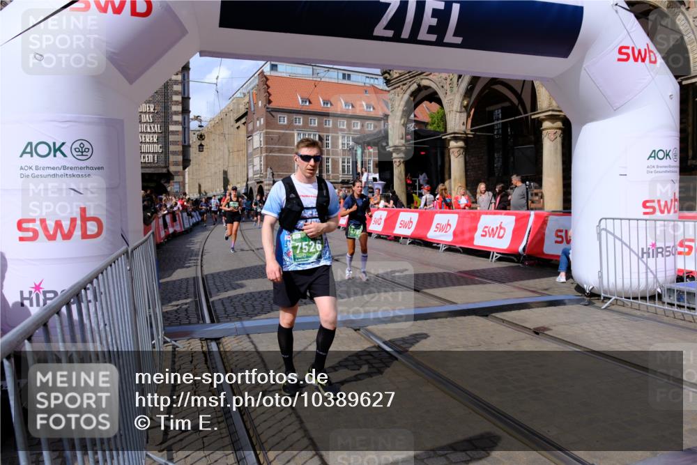 13.09.2026 - 21. swb-Marathon Bremen Tim E. http://msf.ph/oto/10389627 13.09.2026 13:32:25 Ziel 1369, 2310, 2934, 3650, 3946, 4057, 4566, 4797, 4979, 5628, 6116, 6258, 6475, 6857, 6875, 7182, 7526, 7553, 7818, 8610, 9394, 9640, 13029, 13182 meine-sportfotos.de
