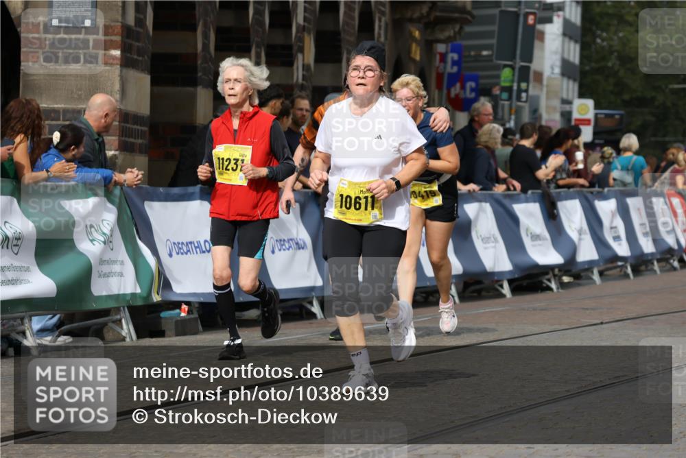 13.09.2026 - 21. swb-Marathon Bremen Strokosch-Dieckow http://msf.ph/oto/10389639 13.09.2026 11:11:20 Ziel 10148, 10163, 10313, 10527, 10547, 10644, 10653, 10792, 10841, 11043, 11062, 11141, 11237, 11335, 11465, 11483, 11679, 11691, 11756, 11993, 12401, 12507, 10155, 10510, 10511, 10546, 10977, 11036, 11216, 11289, 11533, 11702, 11870, 12126, 12220, 12286, 12311, 12336, 12464, 12508 meine-sportfotos.de