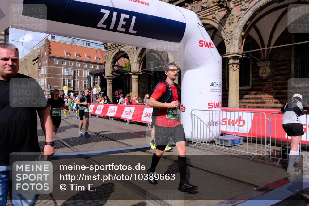 13.09.2026 - 21. swb-Marathon Bremen Tim E. http://msf.ph/oto/10389663 13.09.2026 13:32:32 Ziel 287, 1369, 2310, 2910, 3402, 3441, 3650, 3922, 4057, 4471, 4566, 4655, 4797, 4835, 5628, 6258, 6475, 6781, 6857, 6875, 6900, 7150, 7182, 7553, 7572, 7818, 8632, 9198, 9283, 9394, 9719, 9779, 13029, 13182, 13244 meine-sportfotos.de