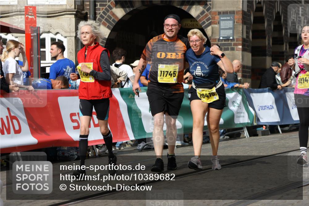 13.09.2026 - 21. swb-Marathon Bremen Strokosch-Dieckow http://msf.ph/oto/10389682 13.09.2026 11:11:24 Ziel 10163, 10313, 10527, 10611, 10644, 10653, 10792, 10841, 11043, 11062, 11141, 11237, 11483, 11679, 11691, 11993, 12396, 12401, 12507, 10155, 10510, 10511, 10546, 10552, 10977, 11239, 11289, 11533, 11702, 11927, 12082, 12220, 12286, 12311, 12336, 12508, 12553 meine-sportfotos.de