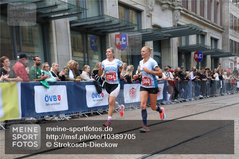 13.09.2026 - 21. swb-Marathon Bremen Strokosch-Dieckow http://msf.ph/oto/10389705 13.09.2026 13:00:42 Ziel 1619, 5663, 6359, 8749, 9849, 371, 453, 1136, 1550, 1754, 2141, 2683, 4904, 5776 meine-sportfotos.de