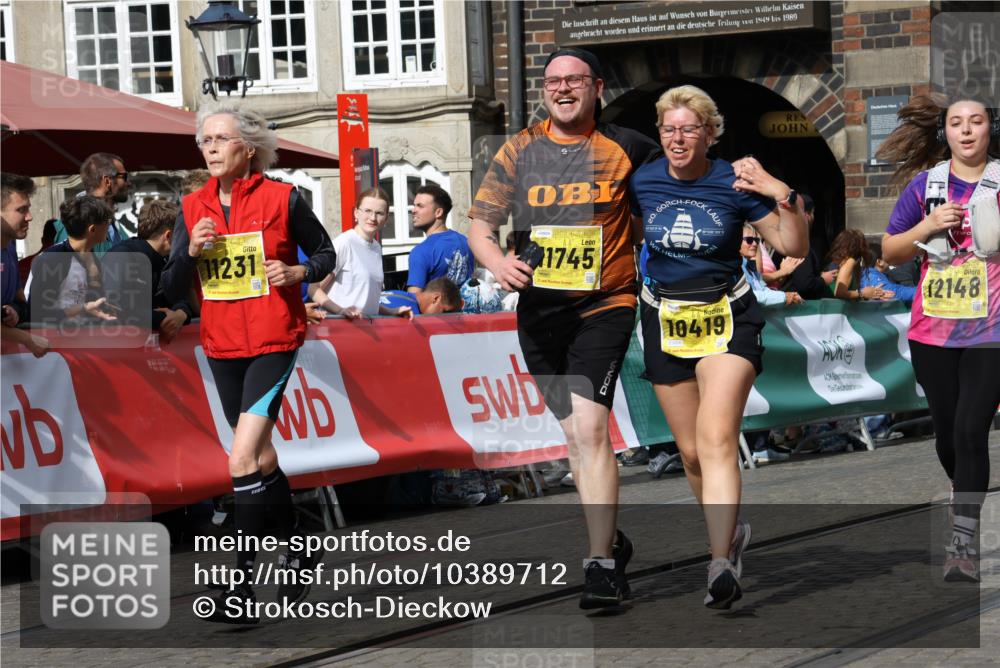 13.09.2026 - 21. swb-Marathon Bremen Strokosch-Dieckow http://msf.ph/oto/10389712 13.09.2026 11:11:25 Ziel 10313, 10527, 10611, 10644, 10653, 10792, 10841, 11043, 11062, 11141, 11237, 11483, 11679, 11691, 11993, 12396, 12401, 12507, 10155, 10510, 10511, 10546, 10552, 10977, 11239, 11289, 11533, 11702, 11927, 12082, 12220, 12286, 12311, 12336, 12508, 12553 meine-sportfotos.de