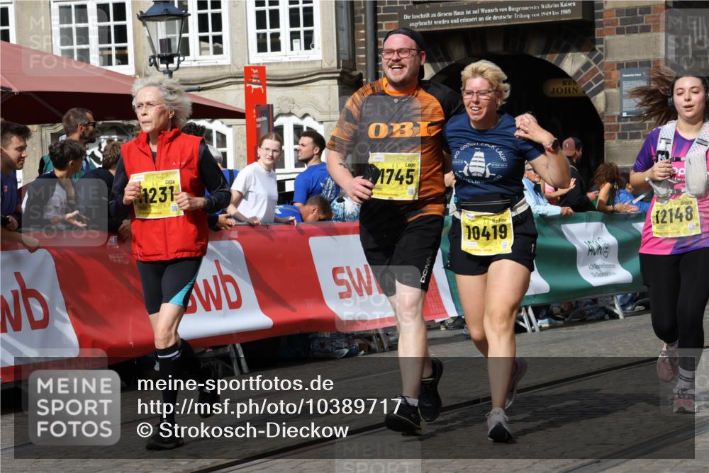 13.09.2026 - 21. swb-Marathon Bremen Strokosch-Dieckow http://msf.ph/oto/10389717 13.09.2026 11:11:25 Ziel 10313, 10527, 10611, 10644, 10653, 10792, 10841, 11043, 11062, 11141, 11237, 11483, 11679, 11691, 11993, 12396, 12401, 12507, 10155, 10510, 10511, 10546, 10552, 10977, 11239, 11289, 11533, 11702, 11927, 12082, 12220, 12286, 12311, 12336, 12508, 12553 meine-sportfotos.de