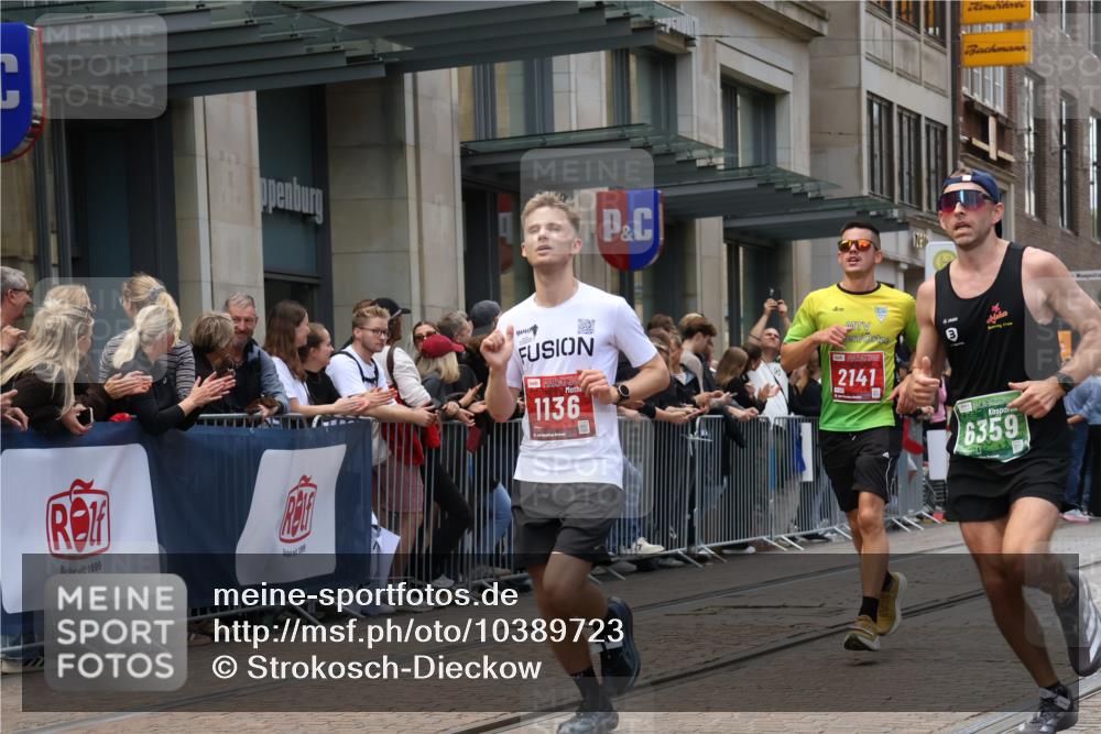 13.09.2026 - 21. swb-Marathon Bremen Strokosch-Dieckow http://msf.ph/oto/10389723 13.09.2026 13:00:45 Ziel 1619, 3019, 5663, 6359, 8749, 9849, 371, 453, 1136, 1550, 1754, 2141, 4904, 8749 meine-sportfotos.de