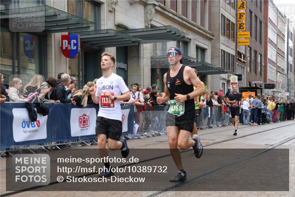 13.09.2026 - 21. swb-Marathon Bremen Strokosch-Dieckow http://msf.ph/oto/10389732 13.09.2026 13:00:45 Ziel 1619, 3019, 5663, 6359, 8749, 9849, 371, 453, 1136, 1550, 1754, 2141, 4904, 8749 meine-sportfotos.de