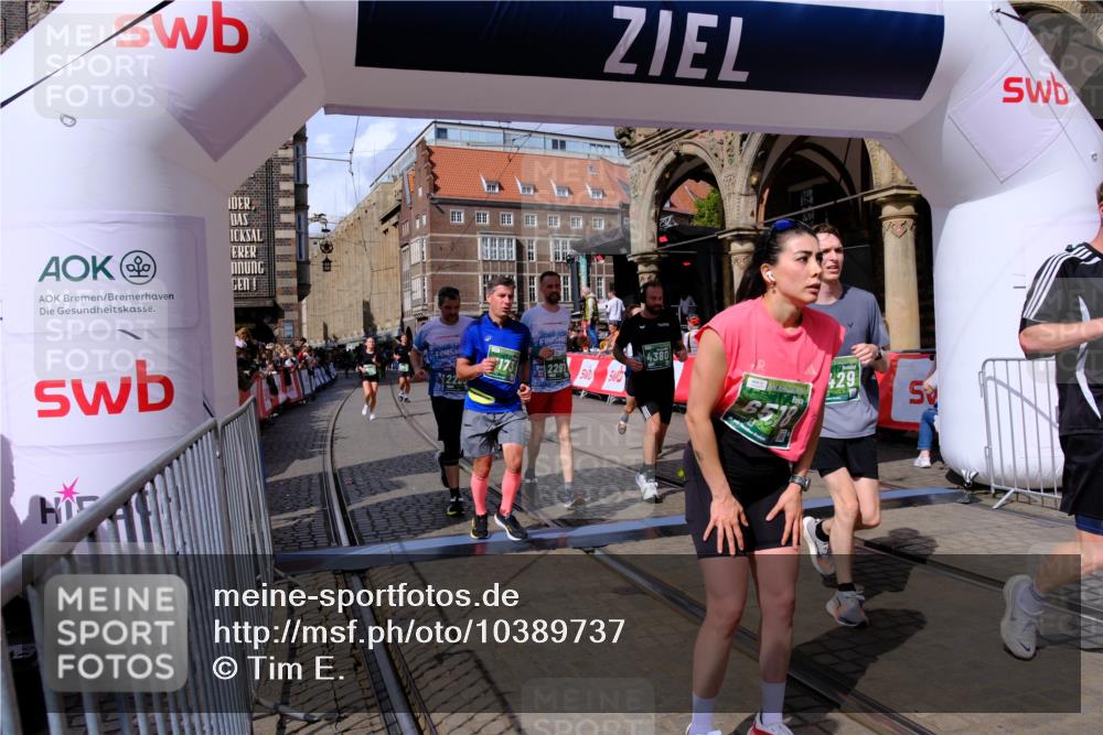 13.09.2026 - 21. swb-Marathon Bremen Tim E. http://msf.ph/oto/10389737 13.09.2026 13:32:50 Ziel 1437, 1687, 2292, 2293, 2611, 2910, 2992, 3354, 3402, 3429, 3441, 3878, 3895, 4263, 4323, 4380, 4471, 4835, 4862, 5281, 5398, 6518, 6583, 6593, 6760, 6781, 6900, 7173, 7466, 7758, 7990, 8344, 8957, 9040, 9151, 9175, 9719, 9779, 13208, 13244 meine-sportfotos.de