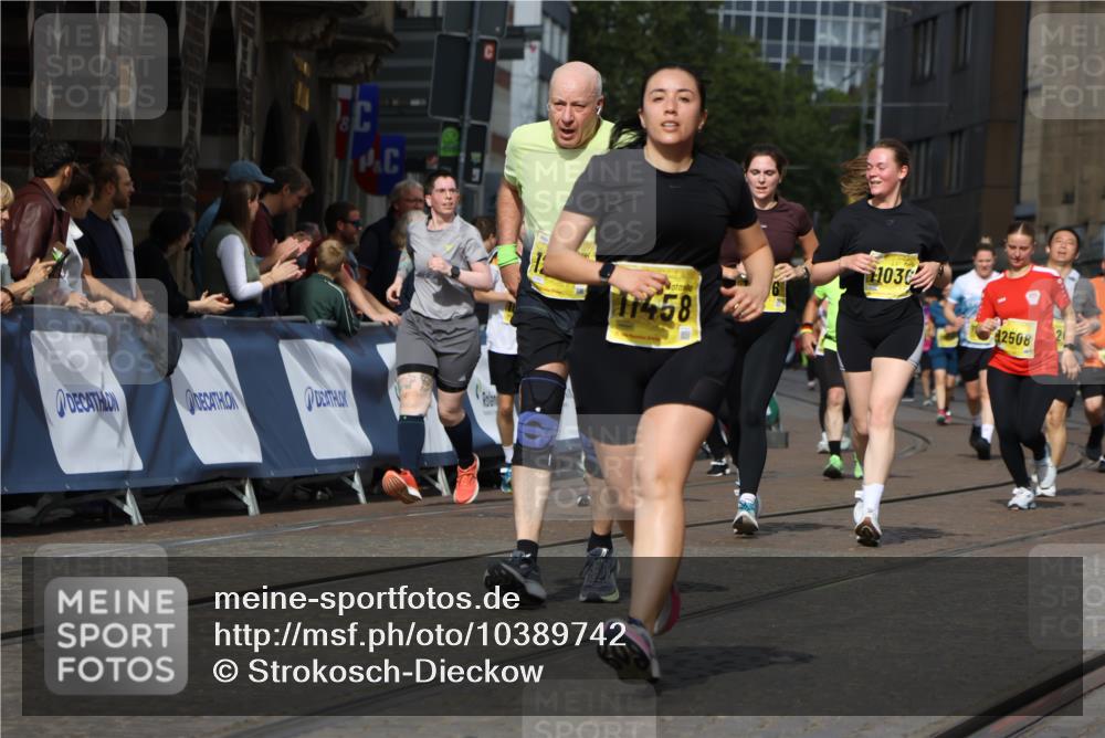 13.09.2026 - 21. swb-Marathon Bremen Strokosch-Dieckow http://msf.ph/oto/10389742 13.09.2026 11:11:28 Ziel 10313, 10419, 10527, 10611, 10644, 10653, 10841, 11062, 11141, 11231, 11237, 11483, 11679, 11691, 11745, 11993, 12148, 12396, 12401, 12507, 10155, 10510, 10511, 10546, 10552, 10616, 10977, 11239, 11289, 11533, 11702, 11927, 12082, 12220, 12286, 12311, 12336, 12553 meine-sportfotos.de