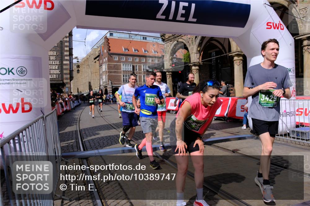 13.09.2026 - 21. swb-Marathon Bremen Tim E. http://msf.ph/oto/10389747 13.09.2026 13:32:51 Ziel 1437, 1687, 2292, 2293, 2611, 2992, 3354, 3402, 3429, 3441, 3878, 3895, 4263, 4323, 4380, 4471, 4862, 5281, 5398, 6518, 6583, 6593, 6718, 6760, 6781, 6900, 7016, 7173, 7466, 7758, 7990, 8344, 8957, 9040, 9151, 9175, 9719, 9779, 13208 meine-sportfotos.de