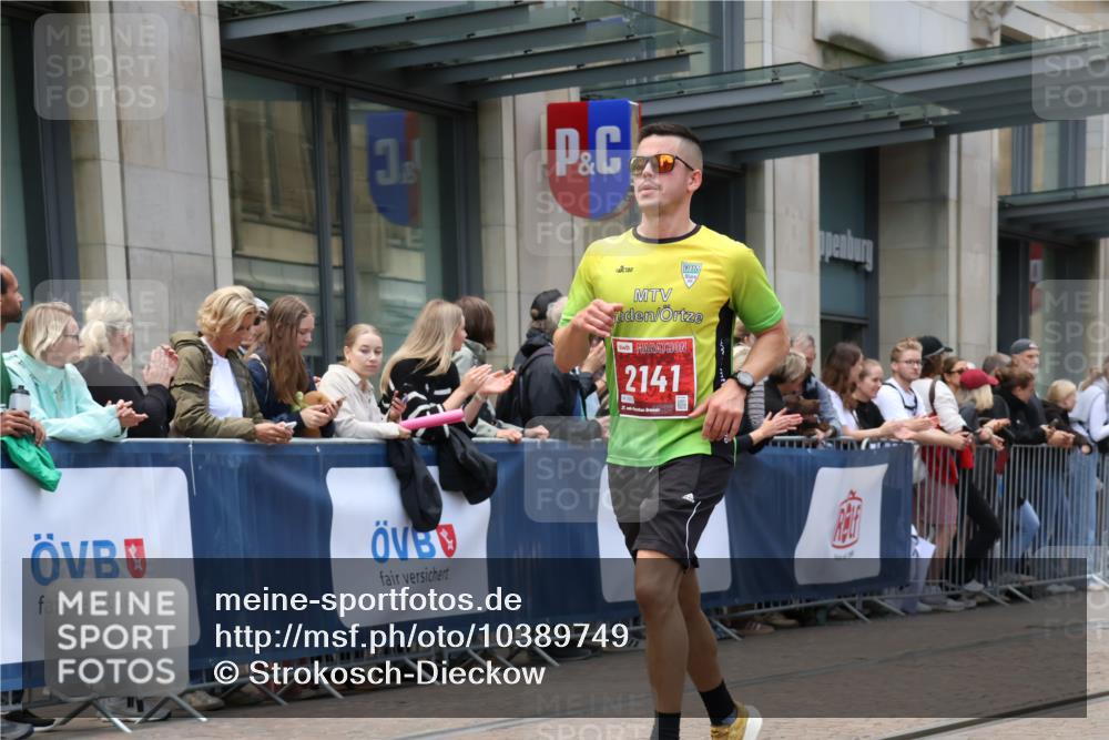 13.09.2026 - 21. swb-Marathon Bremen Strokosch-Dieckow http://msf.ph/oto/10389749 13.09.2026 13:00:47 Ziel 1619, 3019, 5663, 6359, 371, 453, 1136, 1550, 1754, 2141, 4904, 8749, 9849 meine-sportfotos.de