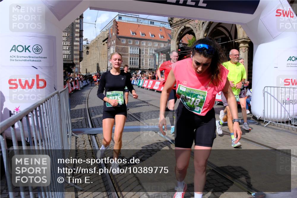 13.09.2026 - 21. swb-Marathon Bremen Tim E. http://msf.ph/oto/10389775 13.09.2026 13:32:54 Ziel 1437, 1687, 2292, 2293, 2611, 2992, 3354, 3429, 3878, 3895, 4263, 4323, 4380, 4862, 5281, 5398, 5581, 5657, 6518, 6583, 6593, 6718, 6760, 7016, 7173, 7466, 7758, 7990, 8344, 8367, 8957, 9040, 9175, 13208 meine-sportfotos.de