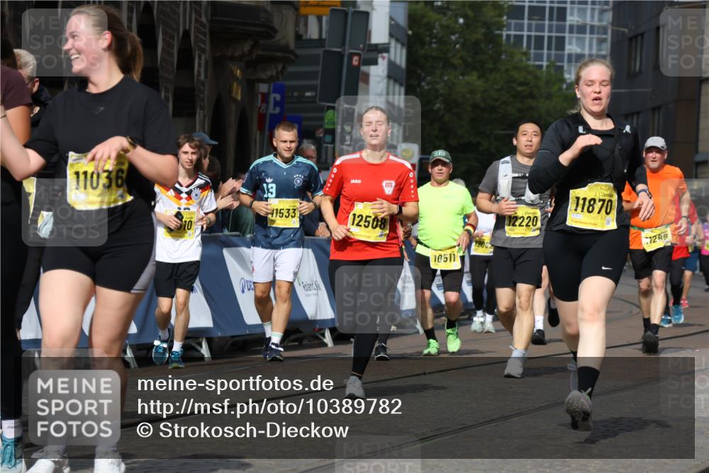 13.09.2026 - 21. swb-Marathon Bremen Strokosch-Dieckow http://msf.ph/oto/10389782 13.09.2026 11:11:33 Ziel 10313, 10419, 10527, 10611, 10644, 11062, 11141, 11231, 11458, 11483, 11679, 11745, 12126, 12148, 12396, 12507, 10155, 10552, 10616, 11239, 11927, 12082, 12286, 12336, 12553 meine-sportfotos.de