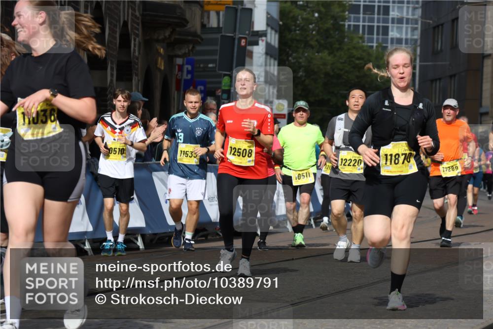 13.09.2026 - 21. swb-Marathon Bremen Strokosch-Dieckow http://msf.ph/oto/10389791 13.09.2026 11:11:33 Ziel 10313, 10419, 10527, 10611, 10644, 11062, 11141, 11231, 11458, 11483, 11679, 11745, 12126, 12148, 12396, 12507, 10155, 10552, 10616, 11239, 11927, 12082, 12286, 12336, 12553 meine-sportfotos.de