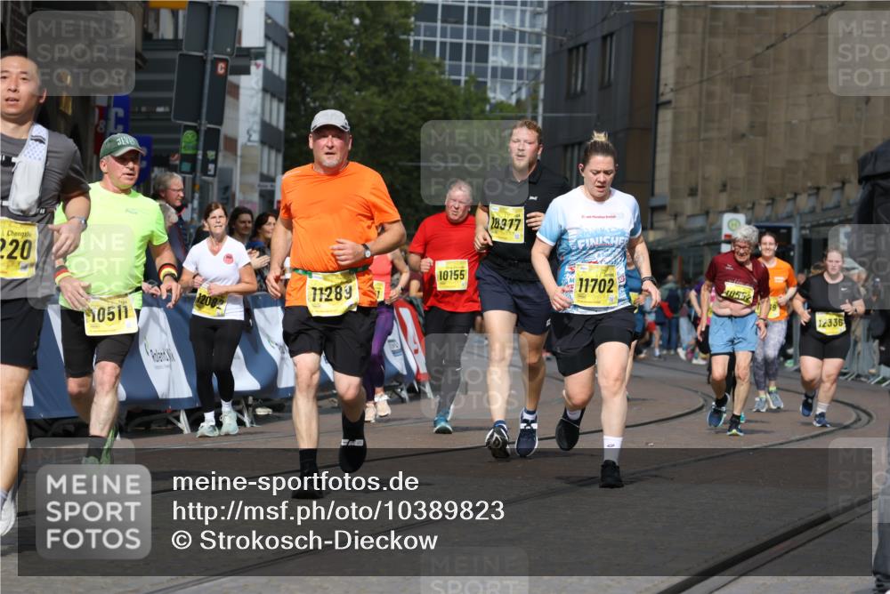 13.09.2026 - 21. swb-Marathon Bremen Strokosch-Dieckow http://msf.ph/oto/10389823 13.09.2026 11:11:36 Ziel 10313, 10419, 10611, 10644, 11036, 11062, 11141, 11216, 11231, 11458, 11679, 11745, 11870, 12126, 12148, 12396, 12464, 12507, 10552, 10616, 11239, 11927, 12082, 12553 meine-sportfotos.de