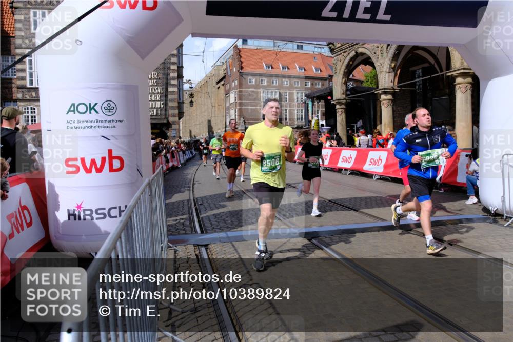 13.09.2026 - 21. swb-Marathon Bremen Tim E. http://msf.ph/oto/10389824 13.09.2026 13:33:09 Ziel 891, 1532, 2638, 3167, 3404, 3773, 3895, 3902, 4194, 4233, 5009, 5090, 5581, 5657, 5706, 6018, 6718, 6786, 6941, 7016, 7466, 7756, 7758, 8344, 8367, 8506, 9406, 9745, 9829, 10048, 13039, 13146, 13164, 13232, 13234, 13247 meine-sportfotos.de